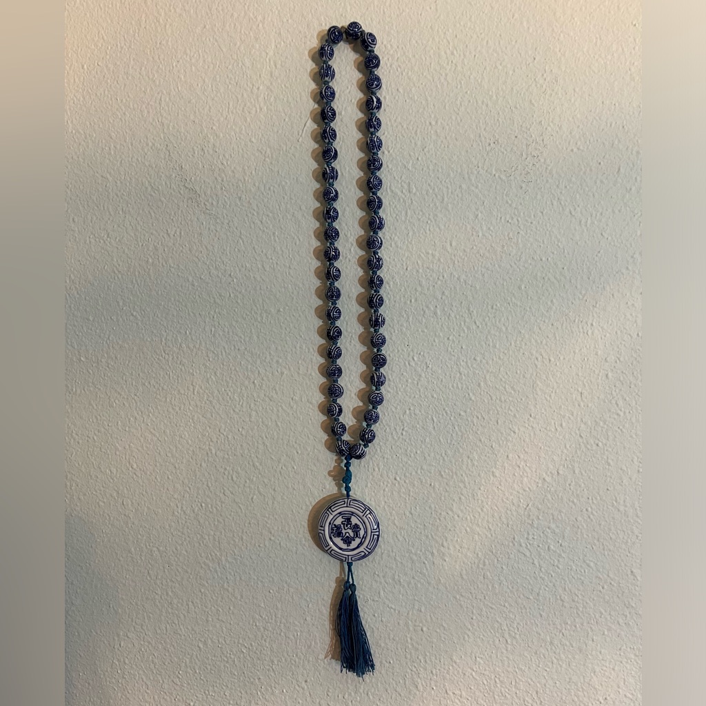 Chinese Ceramic Hand Painted Blue & White Bead Necklace W/ Pendant